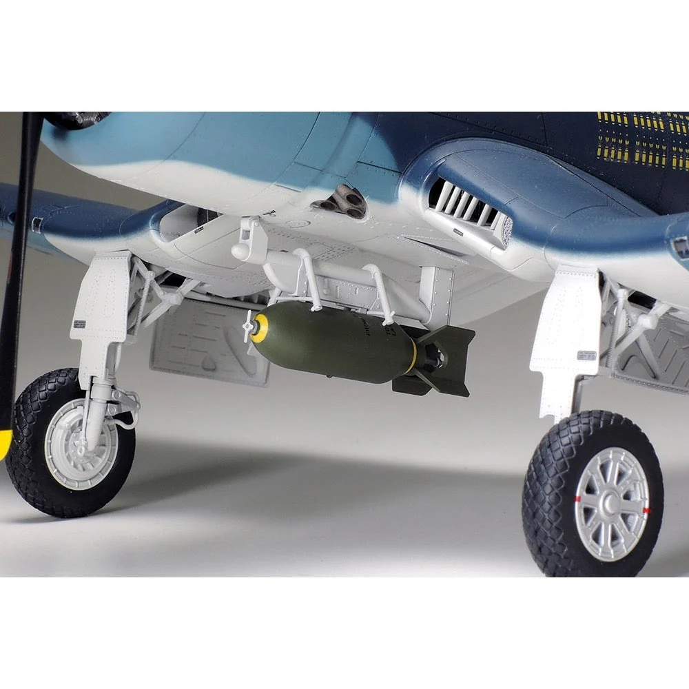 Tamiya 60325 1/32 Vought F4U-1A Corsair - Image 6