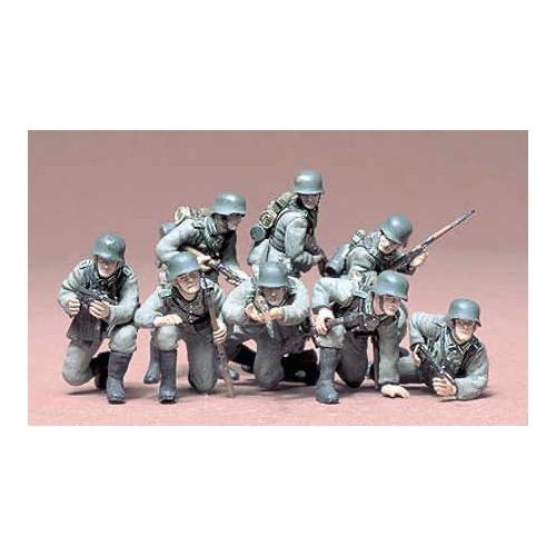 Tamiya 35061 1/35 German Panzer Grenadiers Set - Image 2