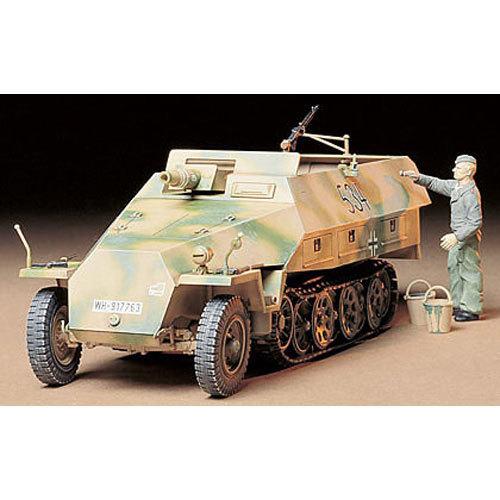 Tamiya 35147 1/35 German SdKfz.251/9 Ausf.D Kanonenwagen - Image 2