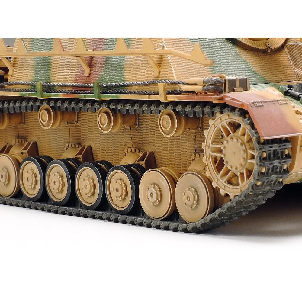 Tamiya 35353 1/35 German Sturmpanzer Brummbar Assault Tank - Image 7