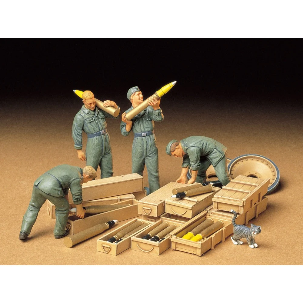Tamiya 35188 1/35 German Tank Ammo Loading Crew Set - Image 2