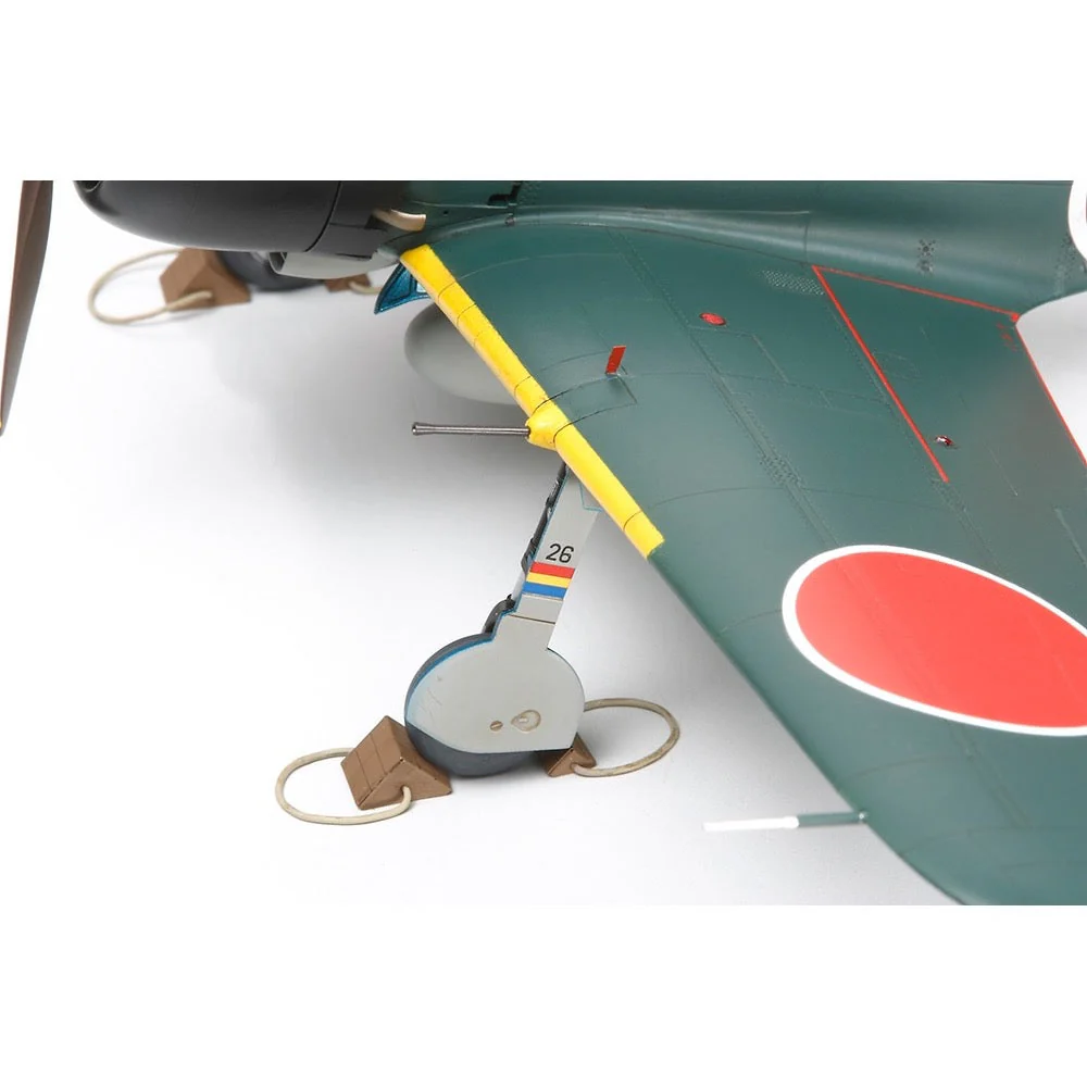 Tamiya 61103 1/48 A6M5 Zero Fighter (Zeke) with Figures - Image 5