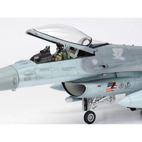 Tamiya 61098 1/48 F-16CJ Fighting Falcon - Image 7