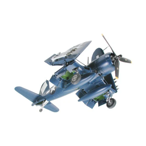 Tamiya 61085 1/48 F4U-1D Corsair with Tug - Image 5