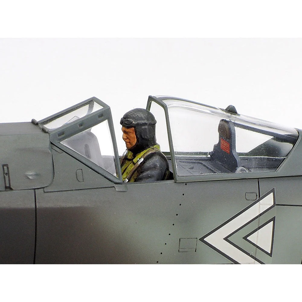 Tamiya 61037 1/48 Focke-Wulf Fw190A-3 - Image 5