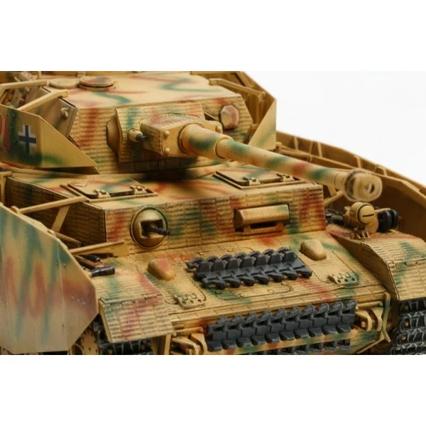 Tamiya 32584 1/48 German Tank Panzerkampfwagen IV Ausf.H Late Production - Image 3