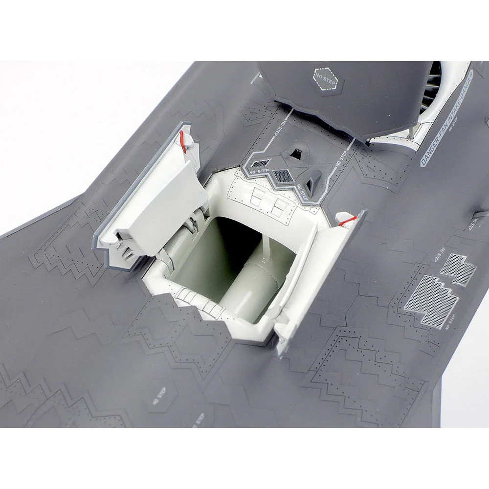 Tamiya 61125 1/48 Lockheed Martin F-35B Lightning II - Image 17