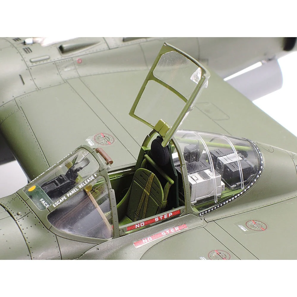 Tamiya 61120 1/48 Lockheed P-38 F/G Lightning - Image 4