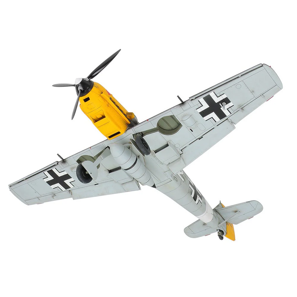 Tamiya 61063 1/48 Messerschmitt Bf109E-4/7 Tropical - Image 3
