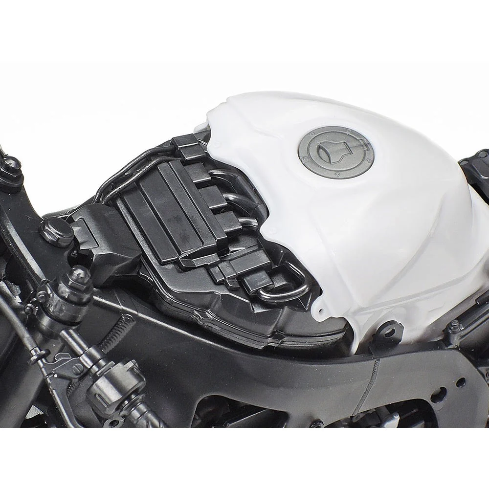 Tamiya 14138 1/12 Honda CBR1000RR-R Fireblade - Image 15