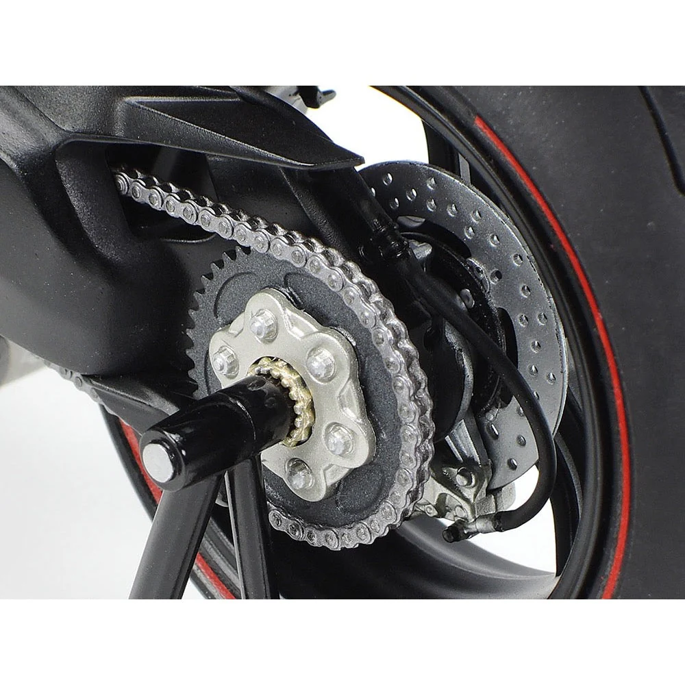 Tamiya 14140 1/12 Ducati Panigale V4 Superleggera - Image 12