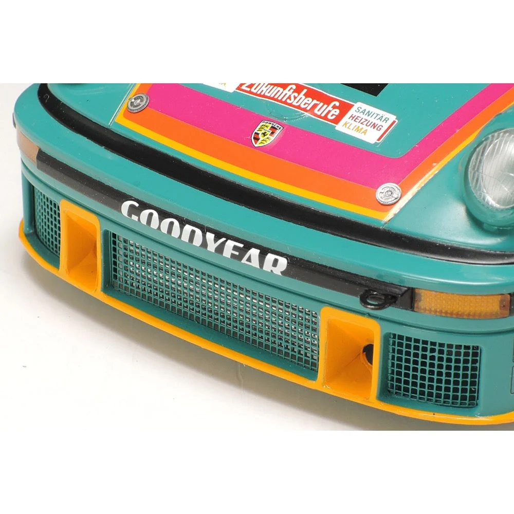 Tamiya 24334 1/24 Porsche 934 Turbo RSR Vaillant - Image 4