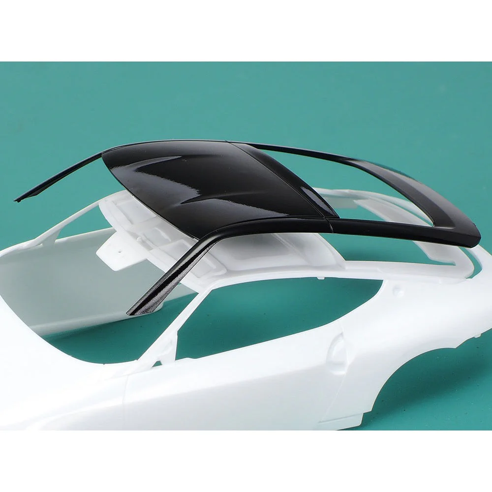 Tamiya 24363 1/24 Nissan Fairlady Z (RZ34) - Image 6