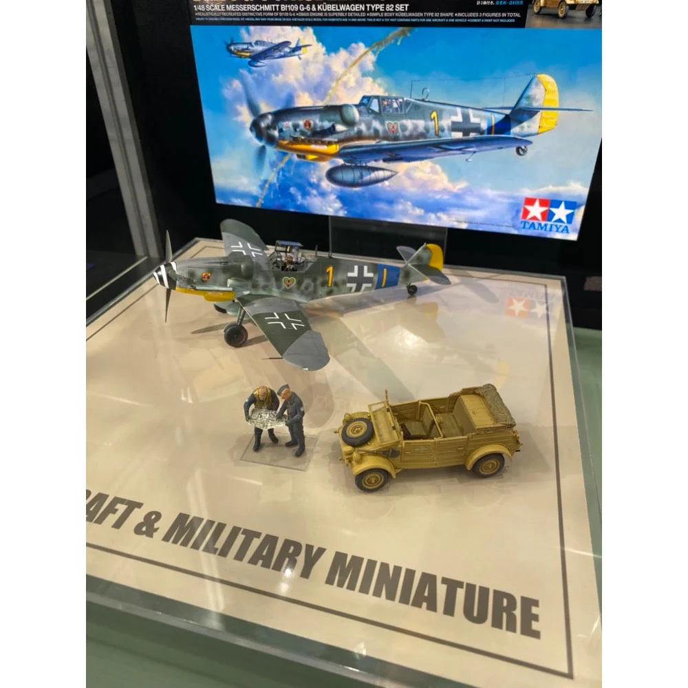 Tamiya 25204 1/48 Messerschmitt Bf109 G-6 and Kubelwagen Type 82 Set - Image 3