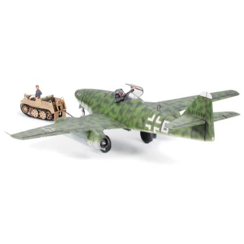 Tamiya 25215 1/48 Messerschmitt ME262 A-2A with Kettenkraftrad - Image 4