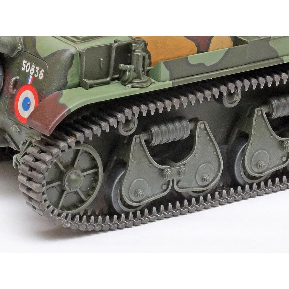 Tamiya 35373 1/35 R35 French Light Tank - Image 5