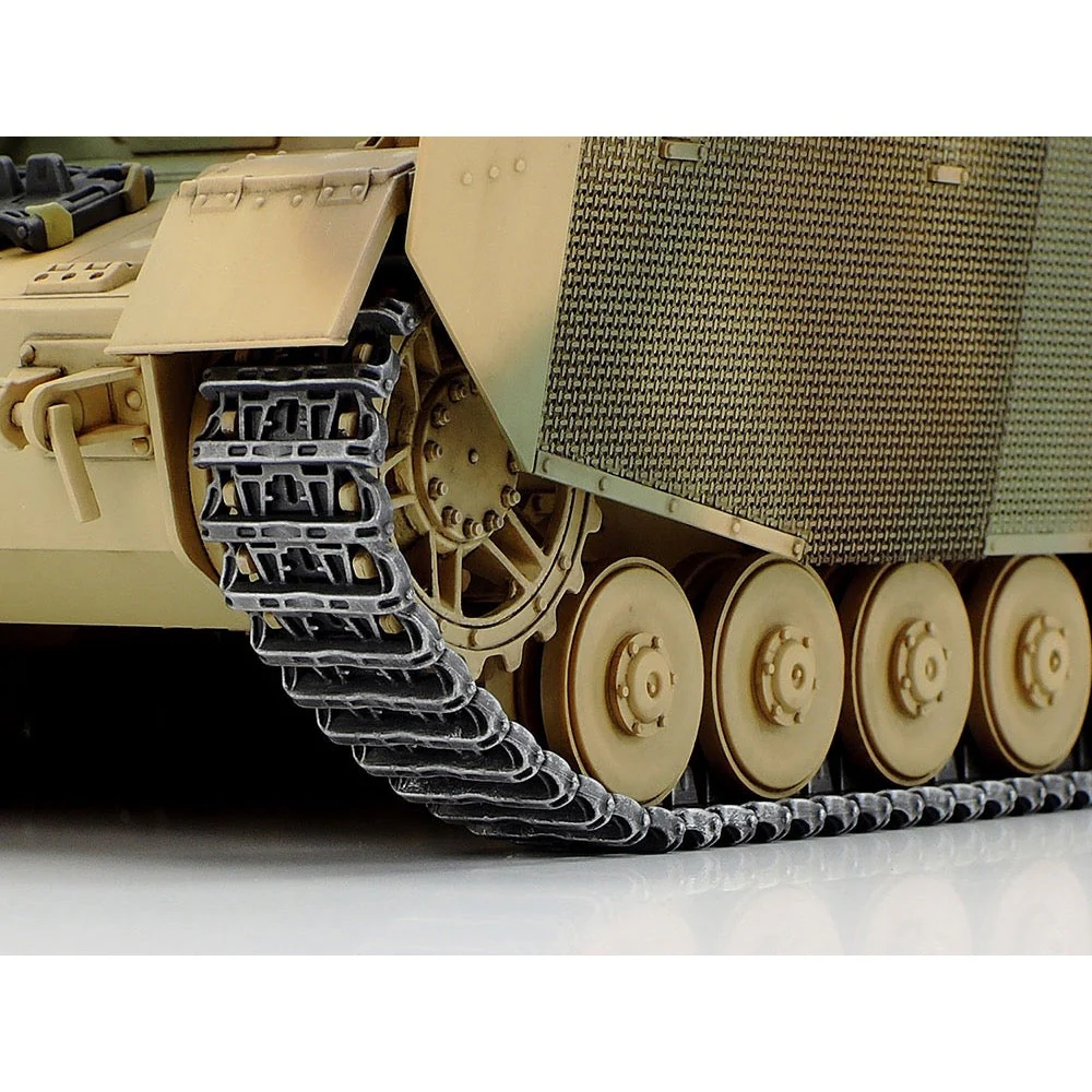 Tamiya 35381 1/35 German Panzer IV/70(A) - Image 7