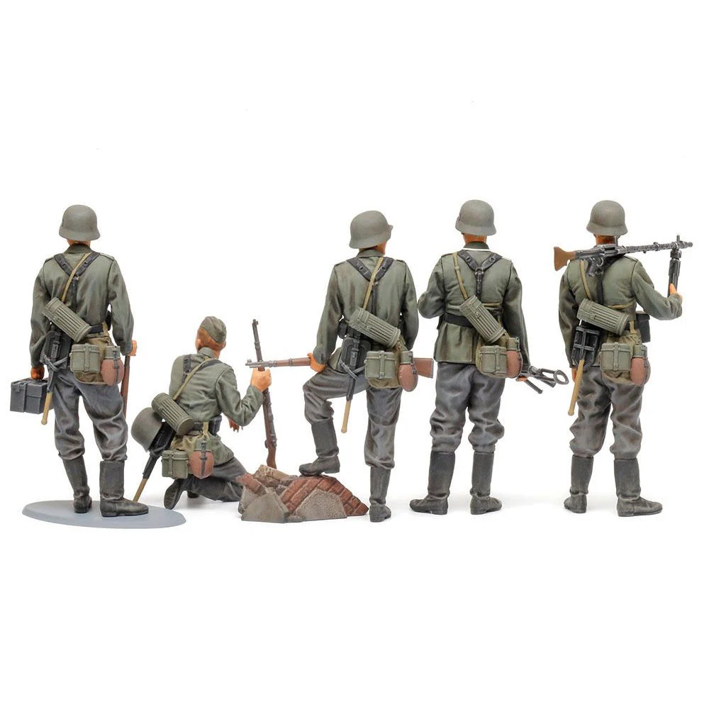 Tamiya 35382 1/35 German Infantry Set (Late WWII) - Image 3