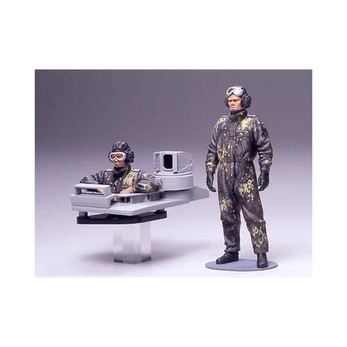 Tamiya 36309 1/16 Bundeswehr Tank Crewman - Image 2
