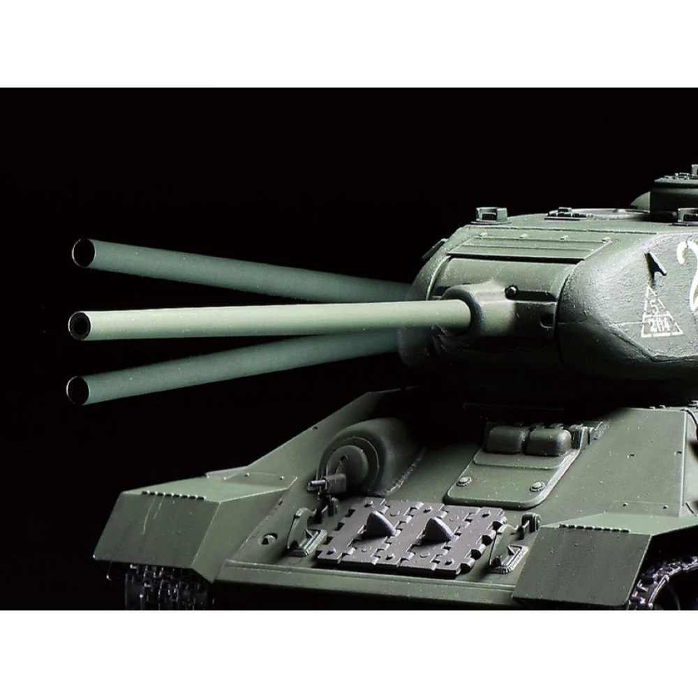 Tamiya 48216 1/35 Russian Medium RC Tank T-34-85 (w/Control Unit) - Image 8