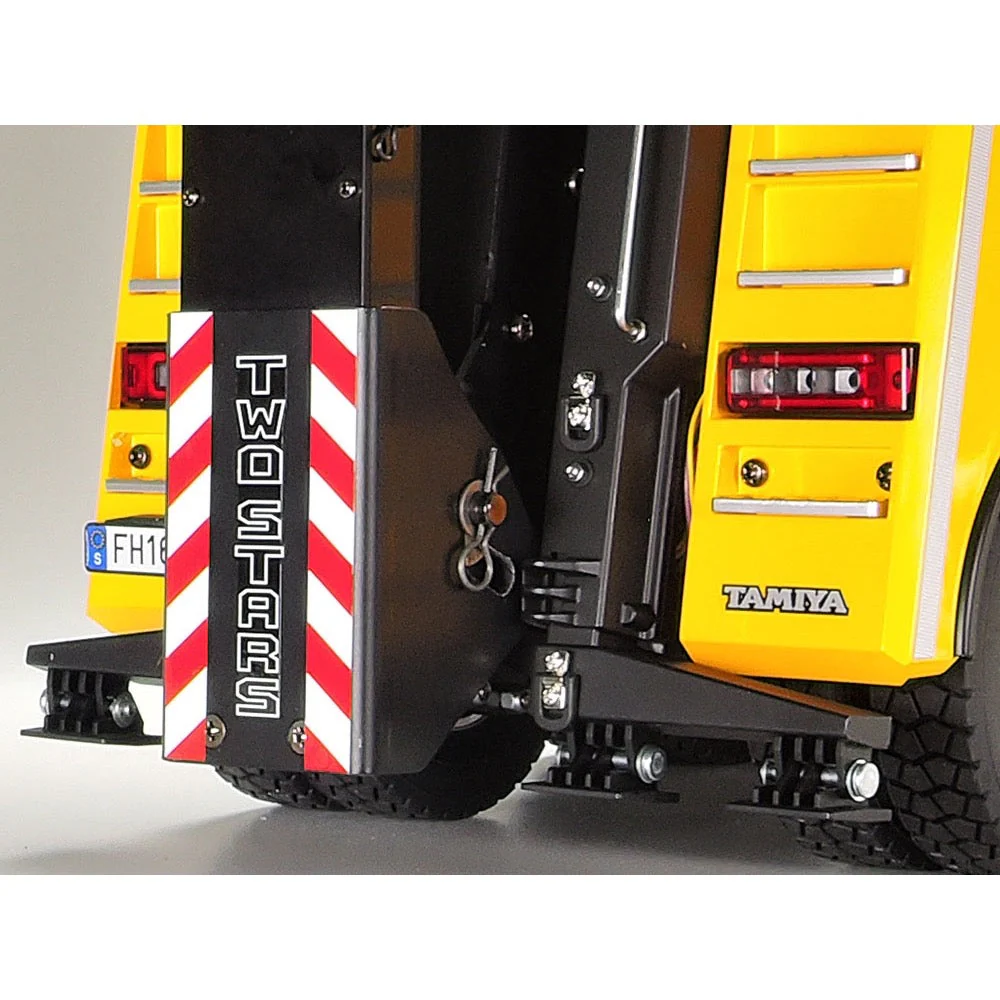 Tamiya 56362 1/14 Volvo FH16 Globetrotter 750 8x4 RC Tow Truck - Image 14
