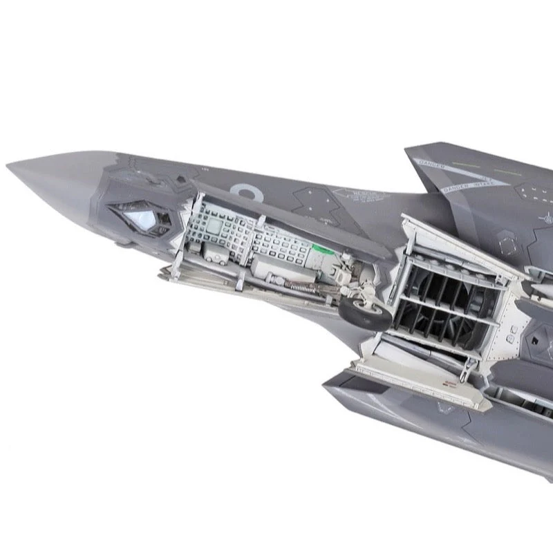 Tamiya 60793 1/72 Lockheed Martin F-35B Lightning II - Image 11