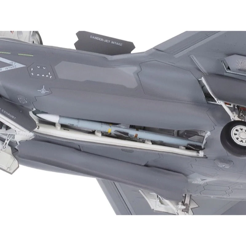 Tamiya 60793 1/72 Lockheed Martin F-35B Lightning II - Image 12