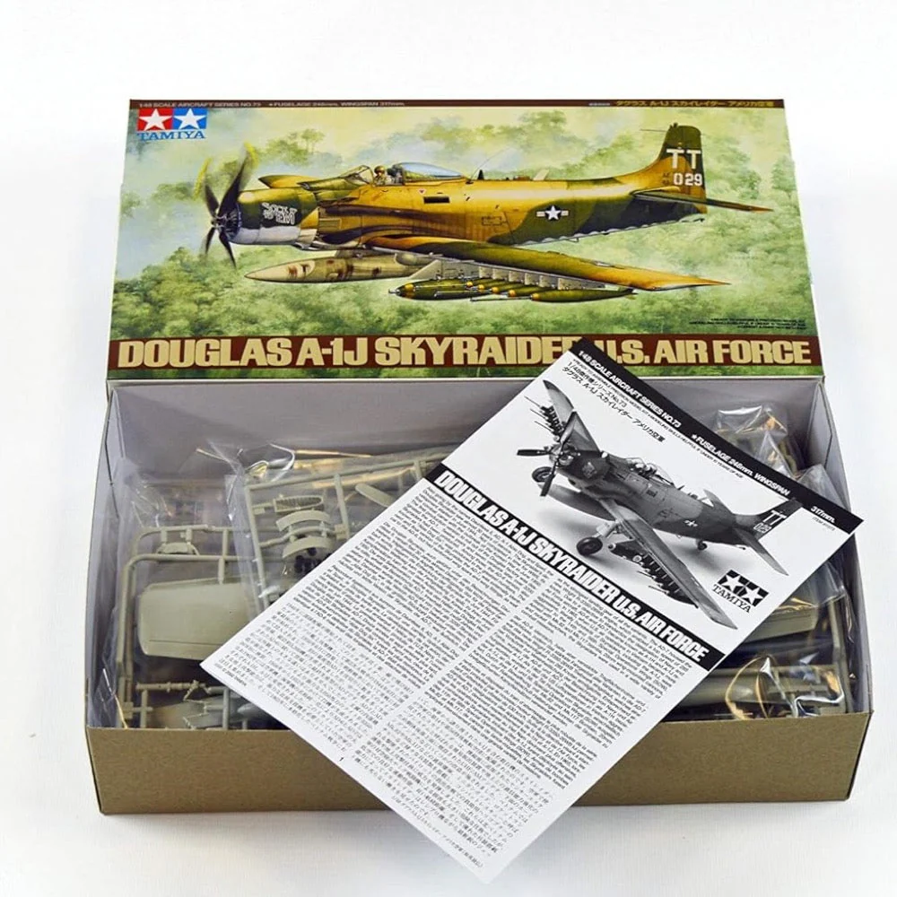 Tamiya 61073 1/48 Douglas A-1J Skyraider US Air Force - Image 3