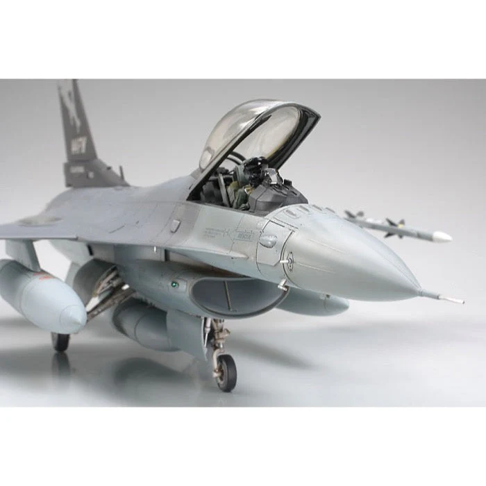Tamiya 61101 1/48 Lockheed Martin F-16C (Block 25/32) - Image 3