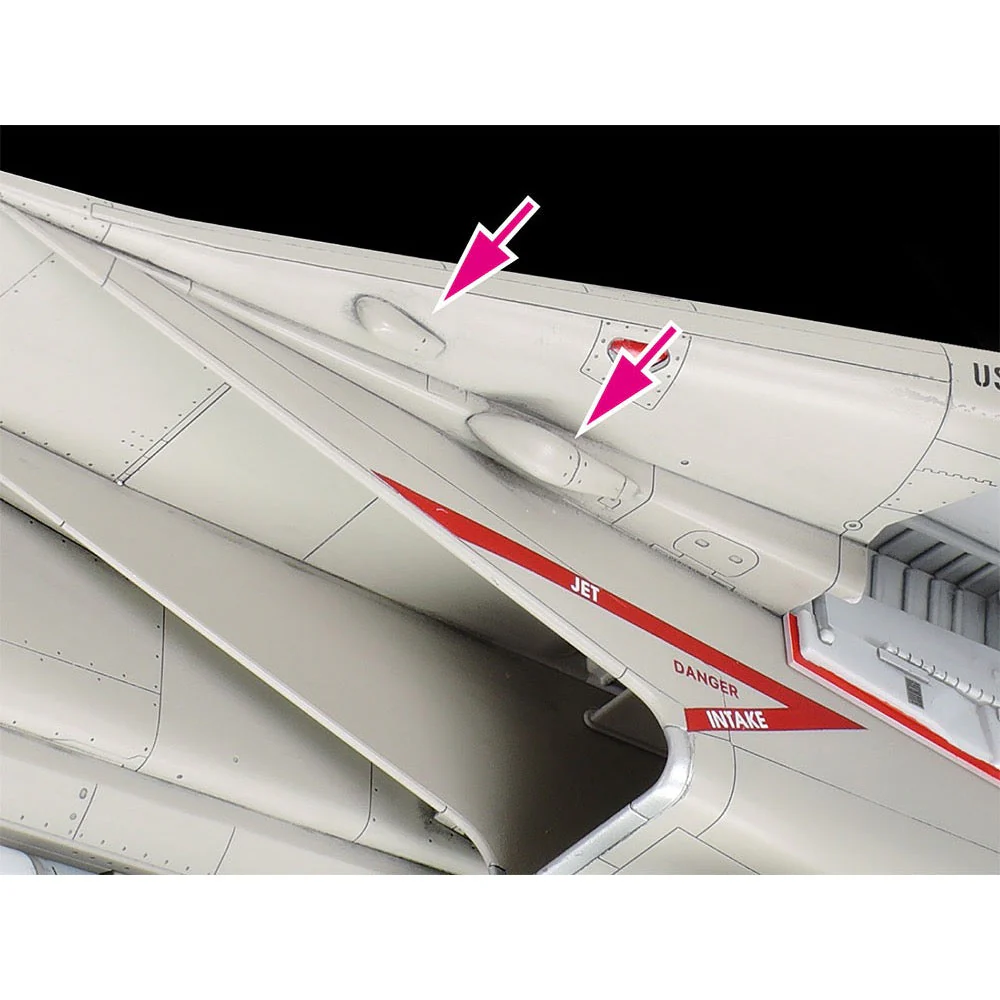 Tamiya 61122 1/48 Grumman F-14A Tomcat Late Model Carrier Launch Set - Image 15