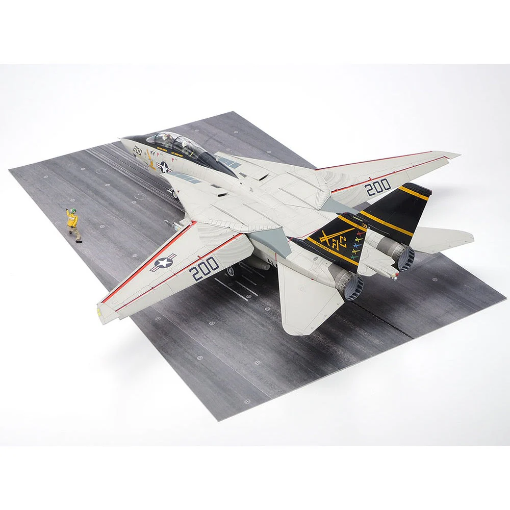 Tamiya 61122 1/48 Grumman F-14A Tomcat Late Model Carrier Launch Set - Image 3