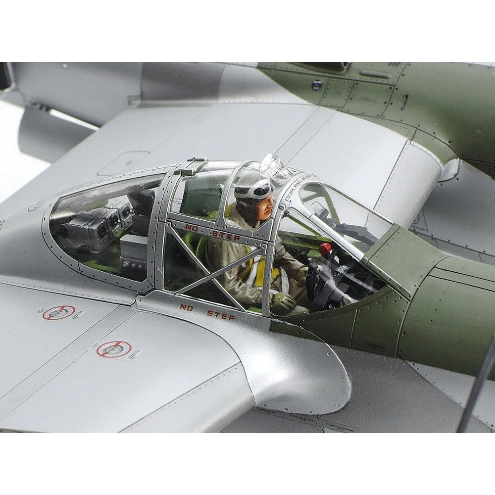 Tamiya 61123 1/48 Lockheed P-38J Lightning - Image 4