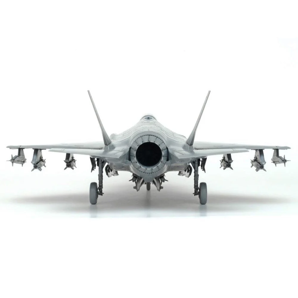 Tamiya 61124 1/48 Lockheed Martin F-35A Lightning II Australian Decals Included - Image 9