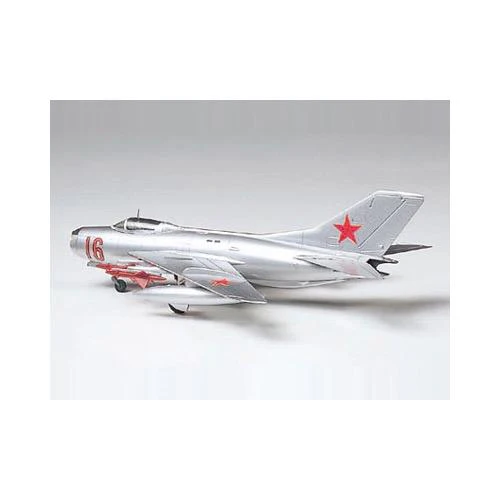 Tamiya 61609 1/00 Mig-19 Farmer