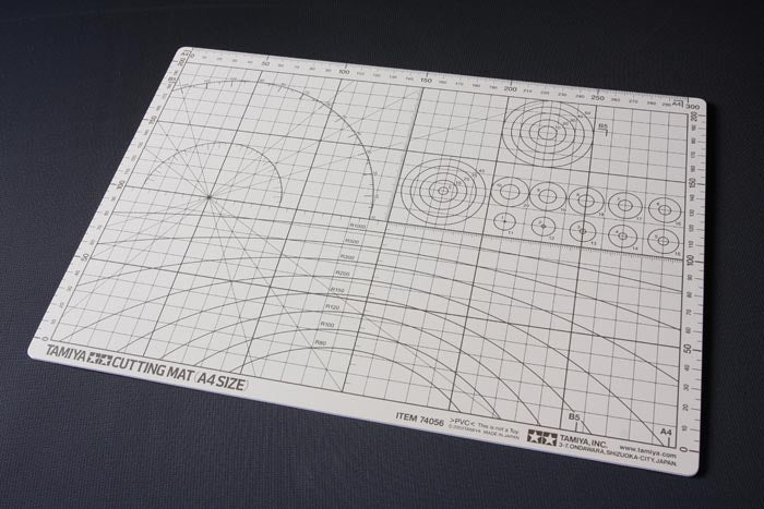 Tamiya 74056 Cutting Mat A4 - Image 2