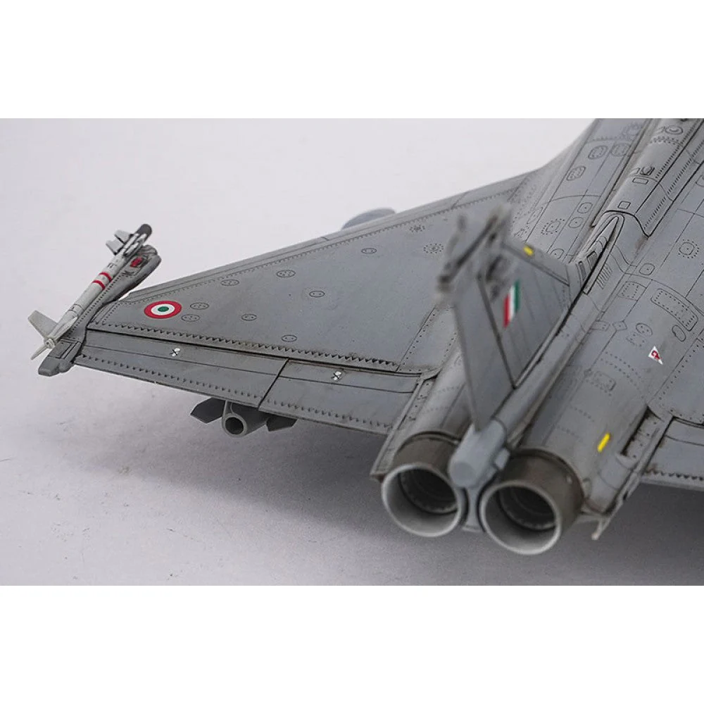 Trumpeter 01690 1/72 PAF J-10CE Multi-Role Fighter & IAF Rafale 2 in 1 - Image 12