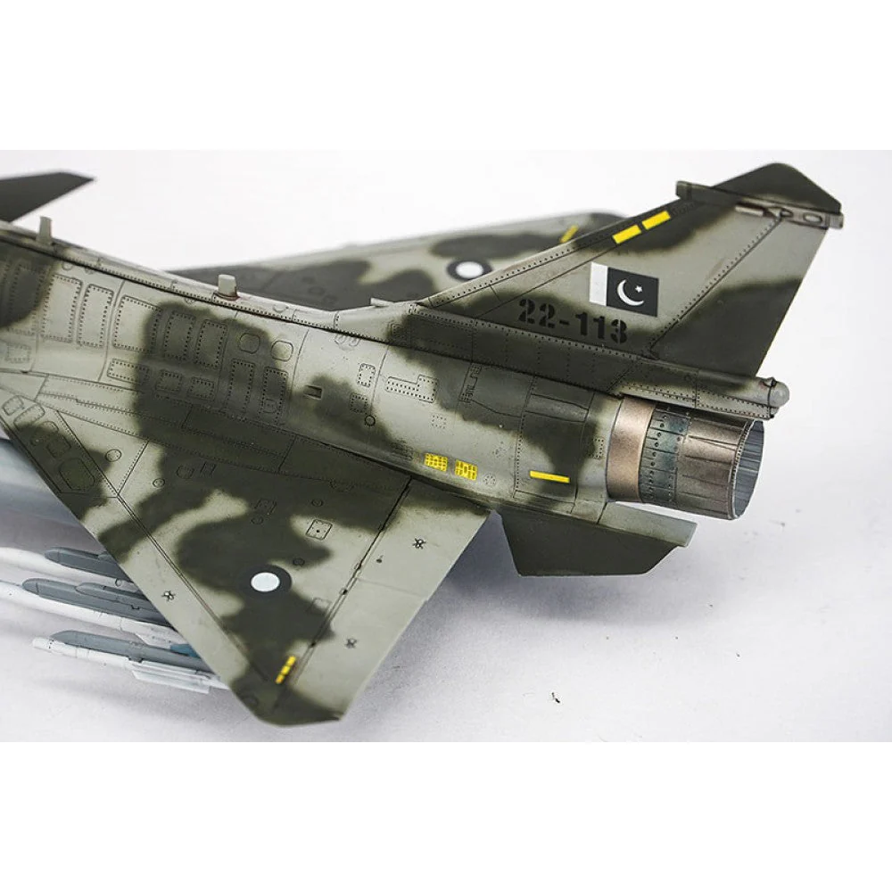 Trumpeter 01690 1/72 PAF J-10CE Multi-Role Fighter & IAF Rafale 2 in 1 - Image 7