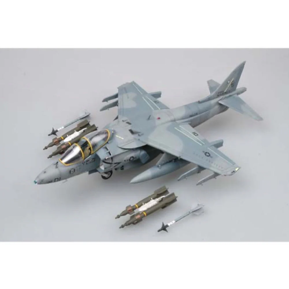 Trumpeter 02229 1/32 AV-8B Harrier II - Image 3