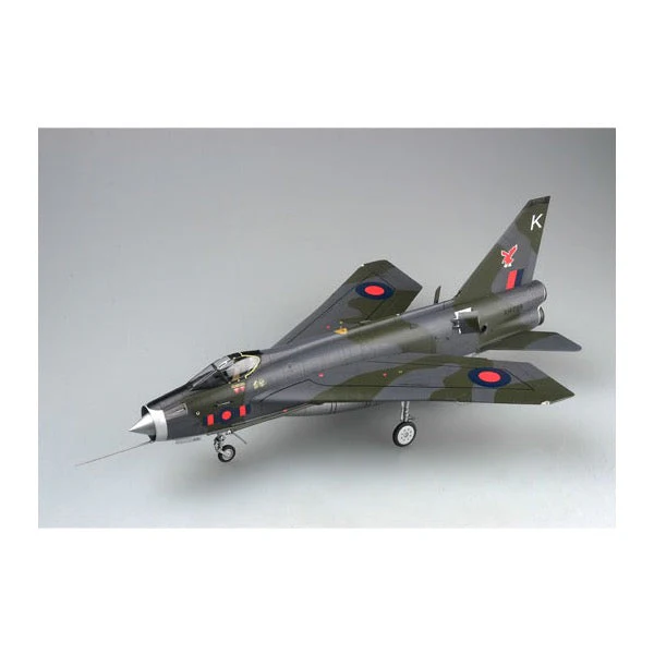 Trumpeter 02281 1/32 Aircraft - English Electric (BAC) Lightning F.2A/F6 - Image 3