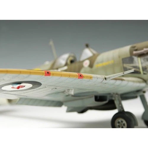 Trumpeter 02403 1/24 Spitfire Vb - Image 8