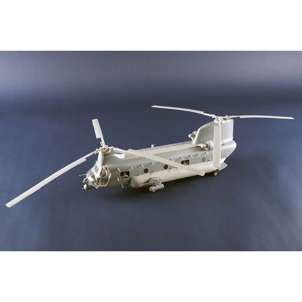 Trumpeter 05113 1/35 Boeing ACH-47A Armored Chinook - Image 7
