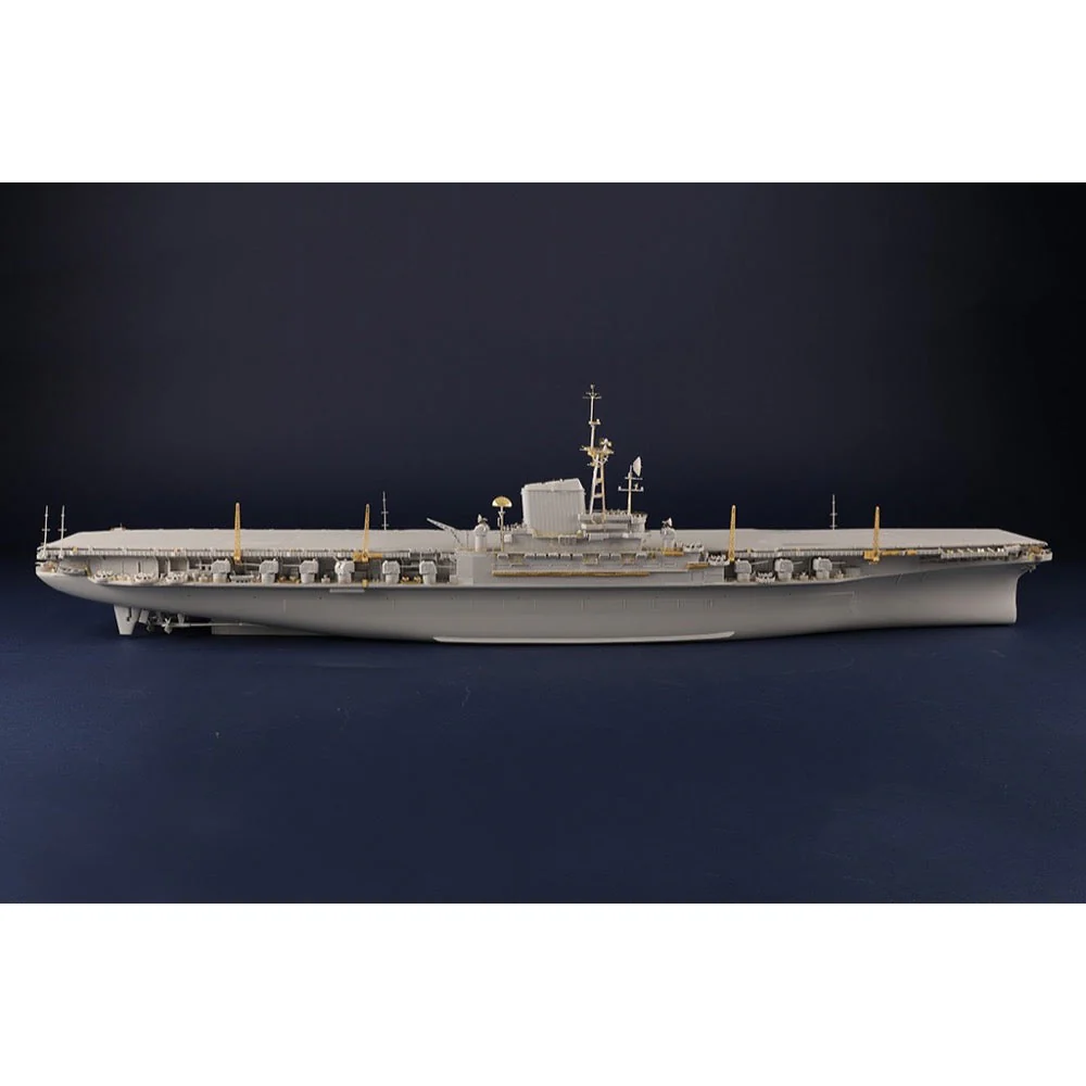 Trumpeter 05634 1/350 USS Midway CV-41 1945 Appearance - Image 5