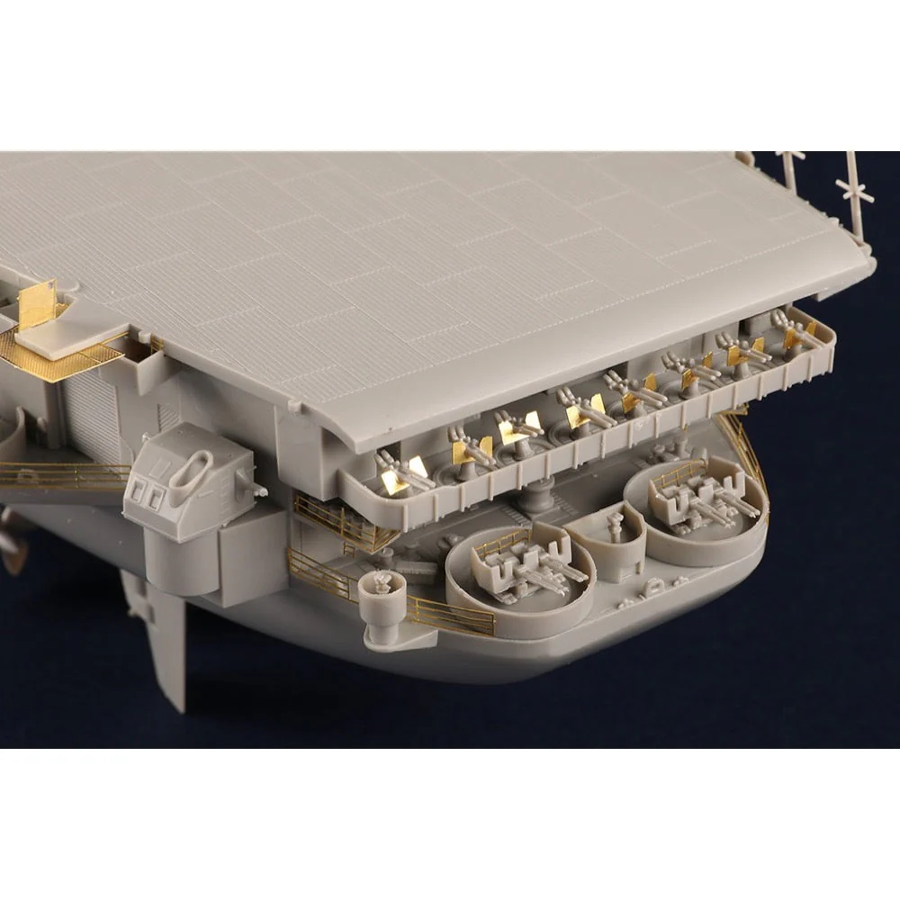 Trumpeter 05634 1/350 USS Midway CV-41 1945 Appearance - Image 7