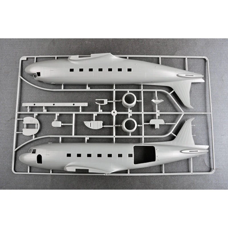 Trumpeter 05813 1/48 DC-3 CNAC - Image 5