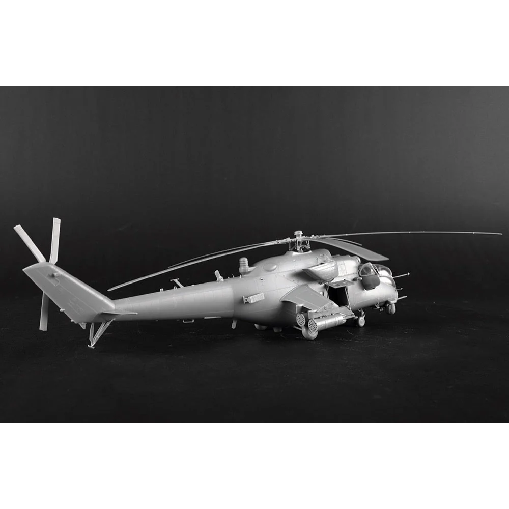 Trumpeter 05830 1/48 Russian Mi-35M Hind-E - Image 8
