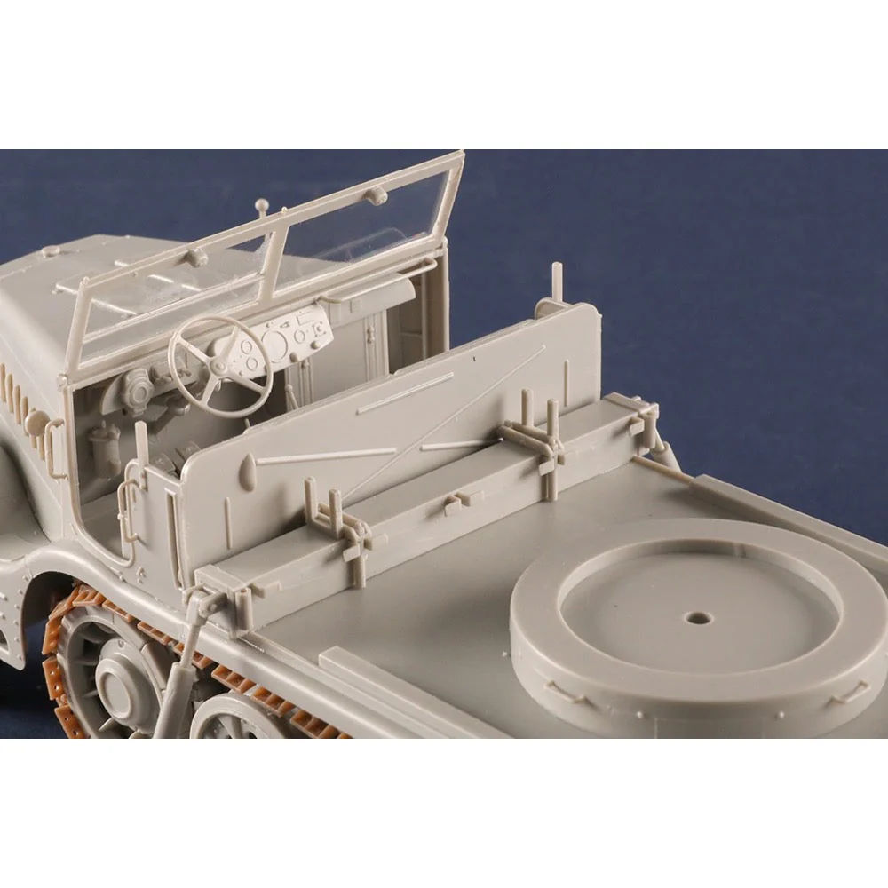 Trumpeter 09576 1/35 Schwerer Zugkraftwagen 18to Sd. Kfz 9/1 with 6t Bilstein Crane - Image 5
