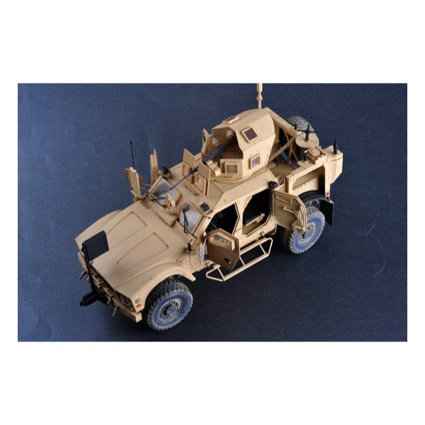Trumpeter 00930 1/16 US M-ATV MRAP - Image 2