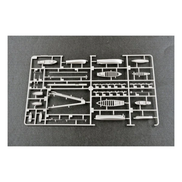 Trumpeter 03710 1/200 HMS Hood - Image 16