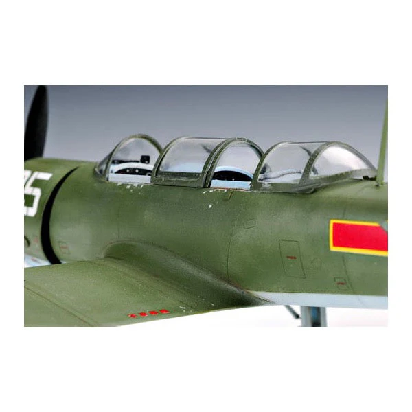 Trumpeter 02240 1/32 Nanchang CJ-6 Trainer - Image 3