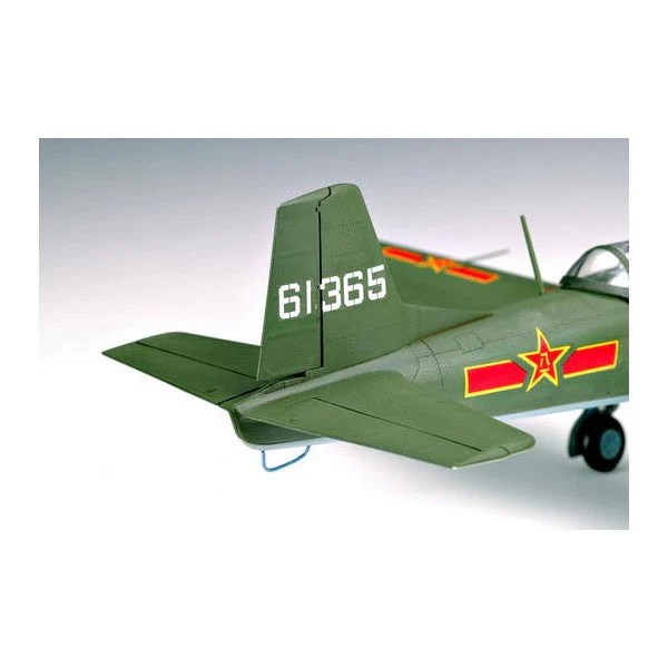 Trumpeter 02240 1/32 Nanchang CJ-6 Trainer - Image 5